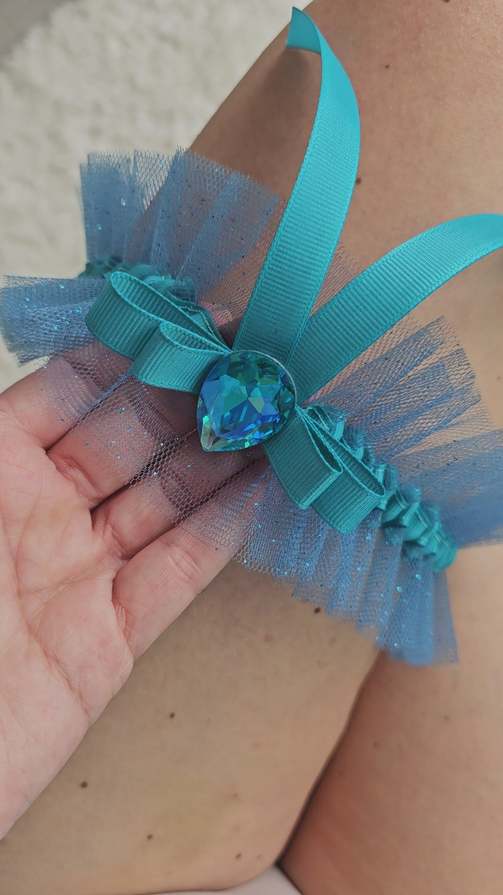 Niebieska Podwiązka z diamentem