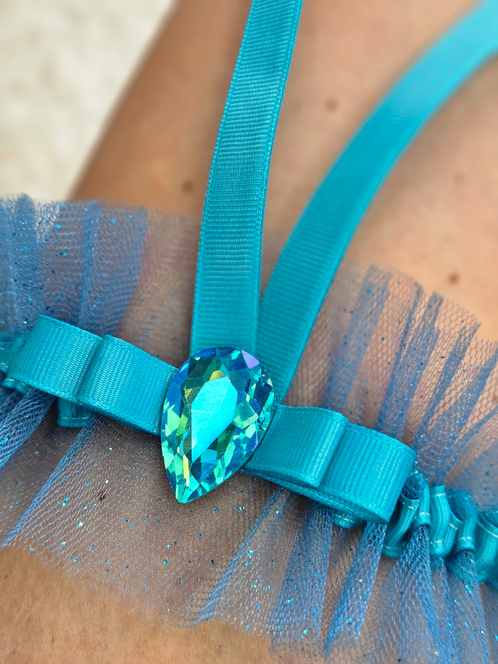 Niebieska Podwiązka z diamentem