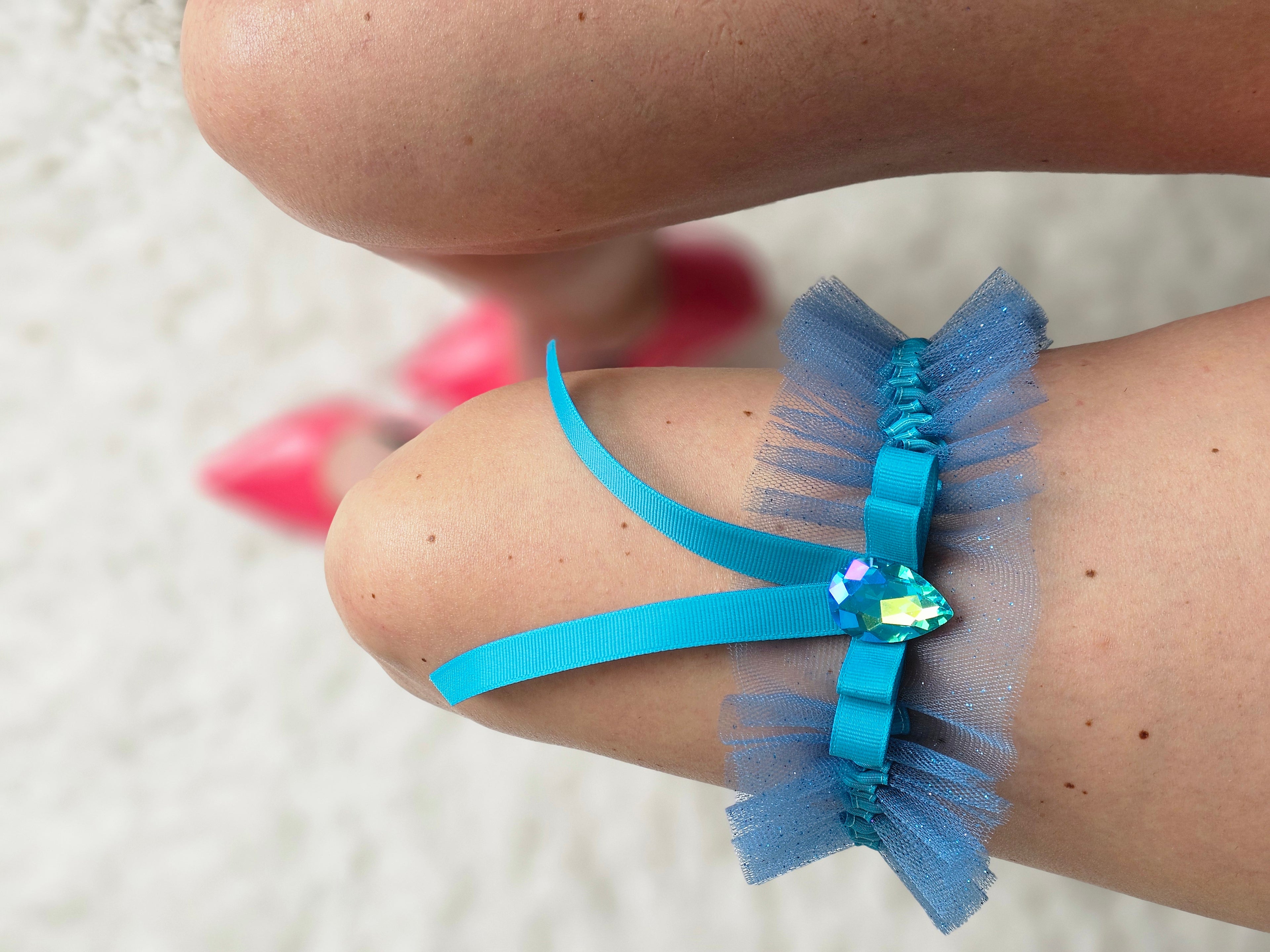 Niebieska Podwiązka z diamentem